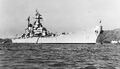 Линкор USS New Jersey в Гонконге, начало 1950-х гг.