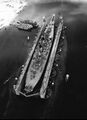 Линкор USS New Jersey в плавучем доке AFDB-1, 1952 г.