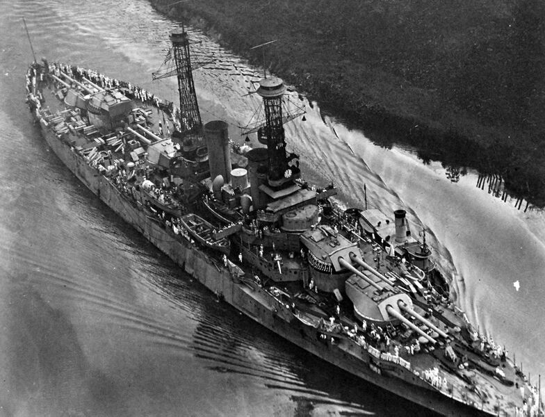 Файл:USS New York 82.jpg