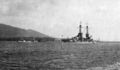 Линкор USS Oklahoma в Беренхэвене, Ирландия, 1918 г. Позади - транспорты и эсминец.