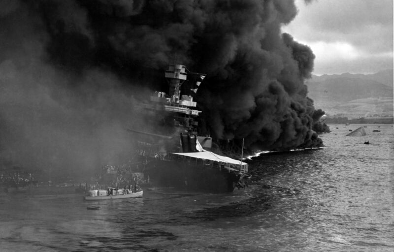 Файл:USS Oklahoma 83.jpg