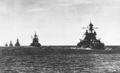 USS Pennsylvania во главе колонны из USS Colorado, USS Louisville, USS Portland, USS Columbia в заливе Лингаен, Лусон, 7-8 января 1945 г. Цензура подтерла антенну РЛС на фок-мачте.