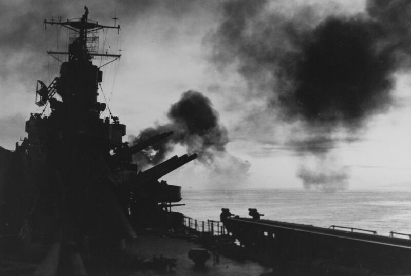 Файл:USS Phoenix 04.jpg