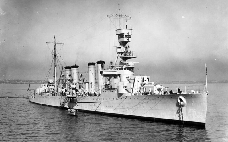 Файл:USS Raleigh 08.jpg