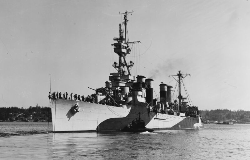 Файл:USS Raleigh 25.jpg