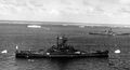Линкор USS South Dakota. Атолл Улити, 8 декабря 1944 г. Позади - линкор USS New Jersey, госпитальное судно USS Samaritan.