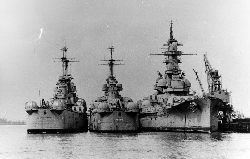 Файл:USS South Dakota 40.jpg