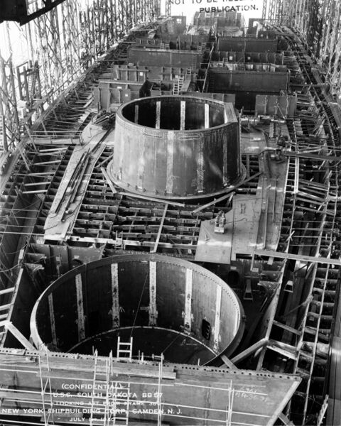 Файл:USS South Dakota 66.jpg