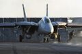 F-14D Tomcat перед взлетом с палубы USS Theodore Roosevelt. Сквадрон VF-213. 2006 г.