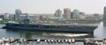 USS Theodore Roosevelt с более чем 5000 моряками на борту прибыл в британский Портсмут