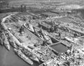 Оба линкора типа Tennessee в сухом доке, Филадельфия, 1946 год