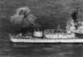 USS DD-717 Theodore E. Chandler (1945) вдет огонь из кормовых орудий, 1966