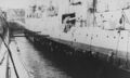 Покраска подводной части крейсера USS Trenton в доке, 1937-38 гг.