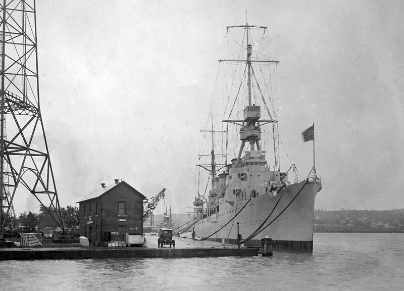 Файл:USS Trenton 32.jpg