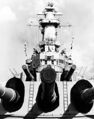 Линкор USS Wisconsin в составе TF-77 в Корейских водахЮ, 21 марта 1952 г..