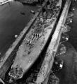 USS Wisconsin в плавучем доке USS AFDB-1. Гуам, 5 апреля 1952 г.