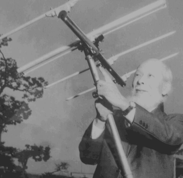 Файл:Uhf yagi antenna sml.jpg