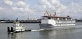 Несамоходная казарменная баржа ВМС США APL-50.
