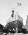 Кормовой вид линкора USS Utah во время пребывания в сухом доке