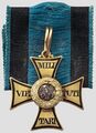 Польский знак отличия за военное достоинство 4-й степени. Аверс.