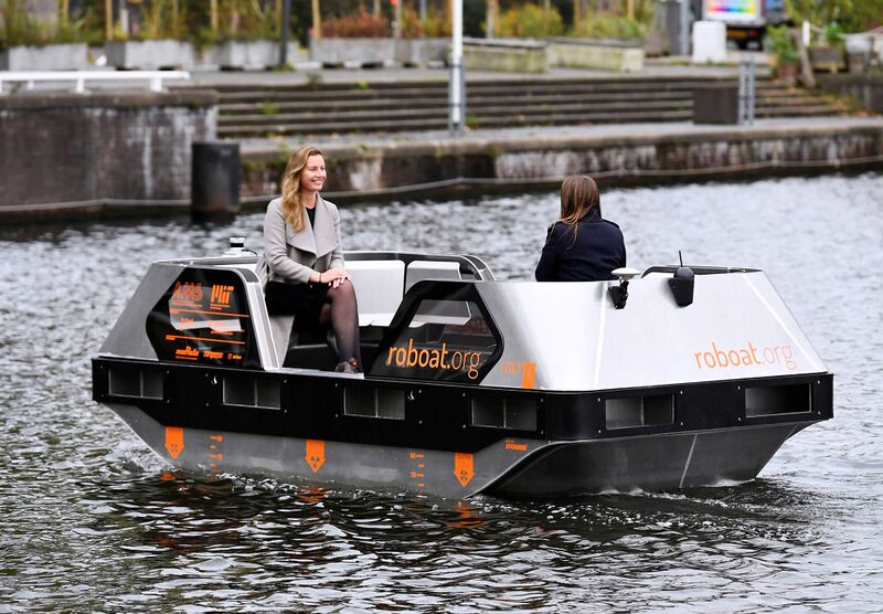 Файл:Watertaxi downscale.jpeg
