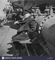 Премьер-министр Великобритании Уинстон Черчилль на борту HMS Kelvin, 12 июня 1944 г.
